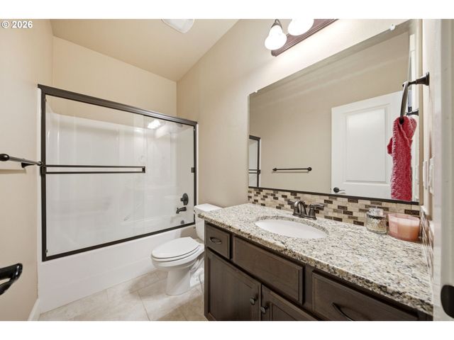 11447 Se FALCO St, Happy Valley, OR 97086