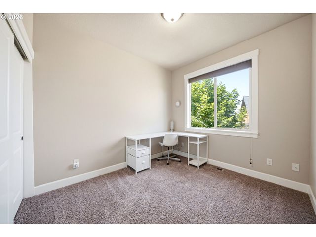 11447 Se FALCO St, Happy Valley, OR 97086