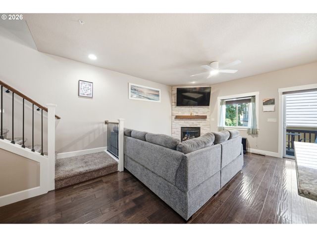11447 Se FALCO St, Happy Valley, OR 97086