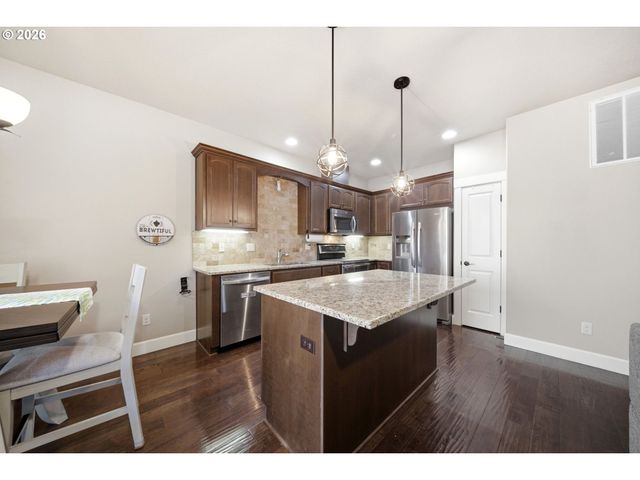 11447 Se FALCO St, Happy Valley, OR 97086