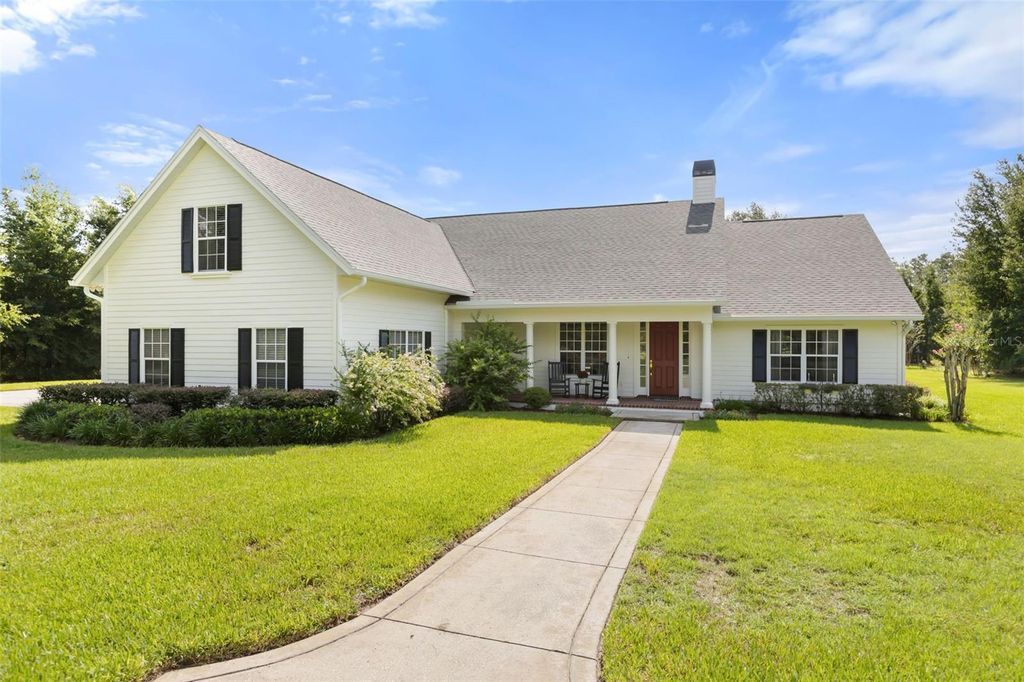Image 1 of property listing at 9718 QUIET LANE, Winter Garden, FL 34787