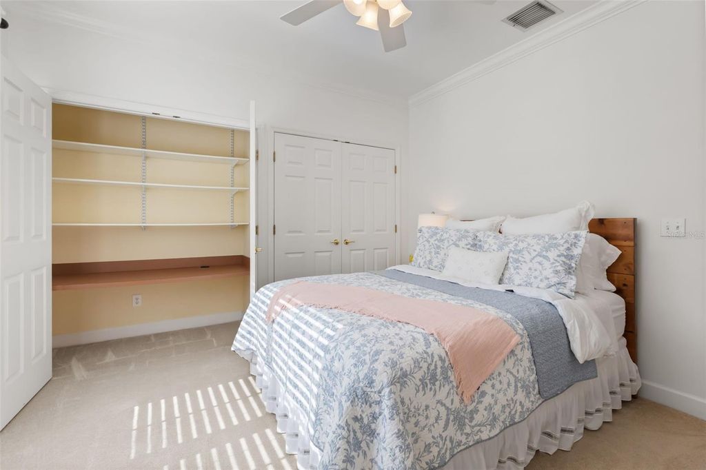 Image 14 of property listing at 9718 QUIET LANE, Winter Garden, FL 34787