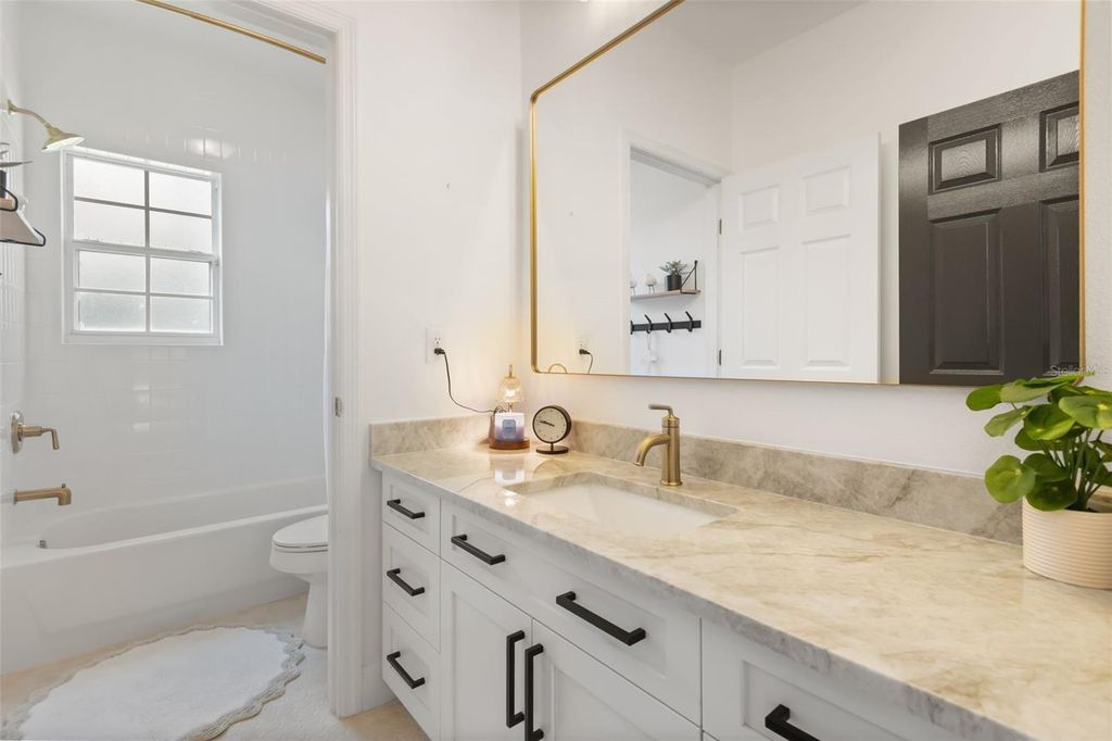Image 23 of property listing at 9718 QUIET LANE, Winter Garden, FL 34787