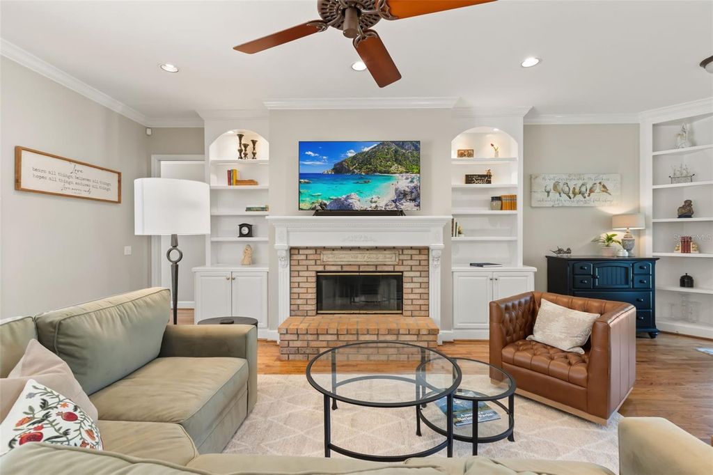 Image 4 of property listing at 9718 QUIET LANE, Winter Garden, FL 34787