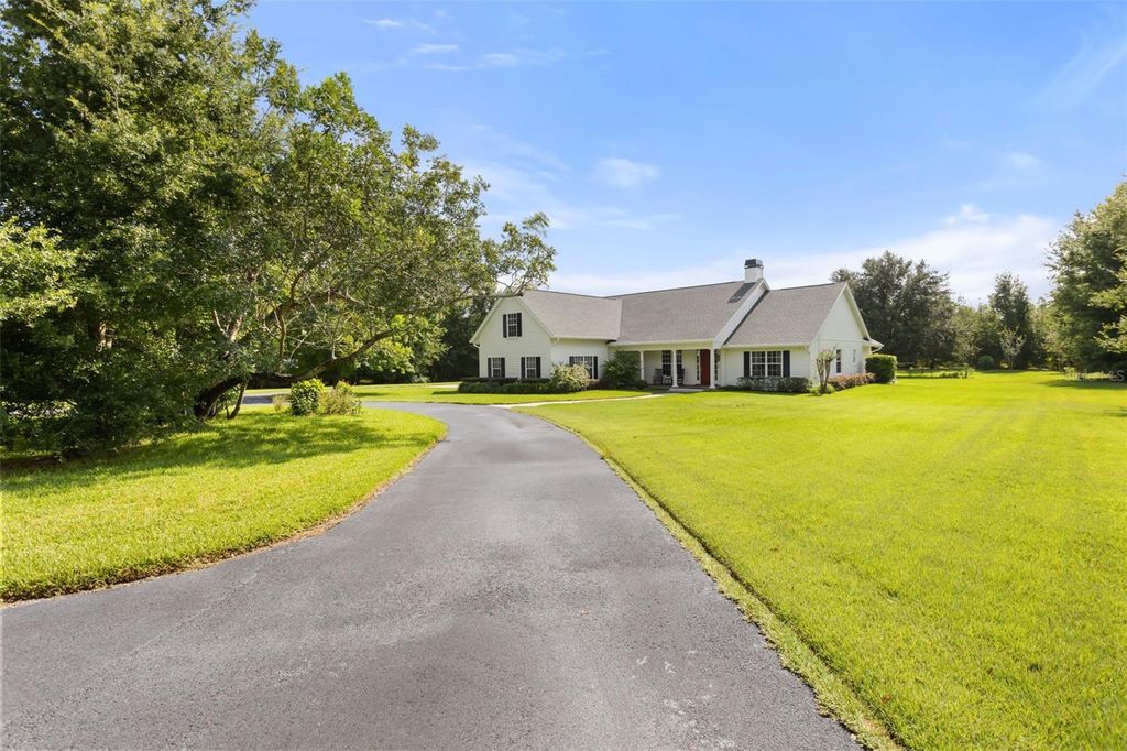 Image 41 of property listing at 9718 QUIET LANE, Winter Garden, FL 34787