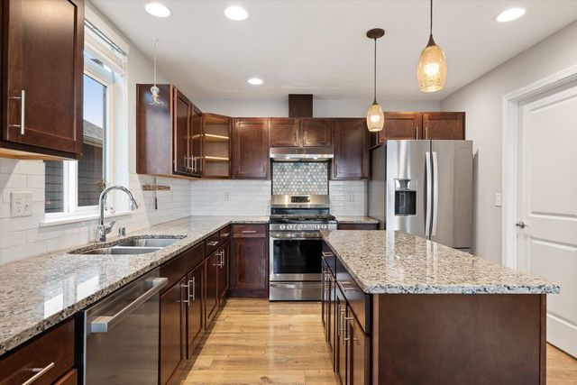 8607 N James Dr, Spokane, WA 99208