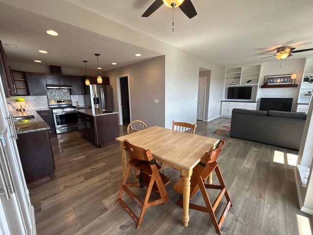 8607 N James Dr, Spokane, WA 99208