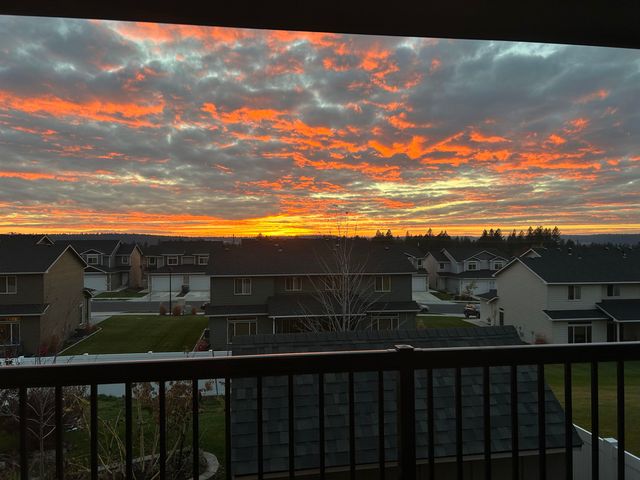 8607 N James Dr, Spokane, WA 99208
