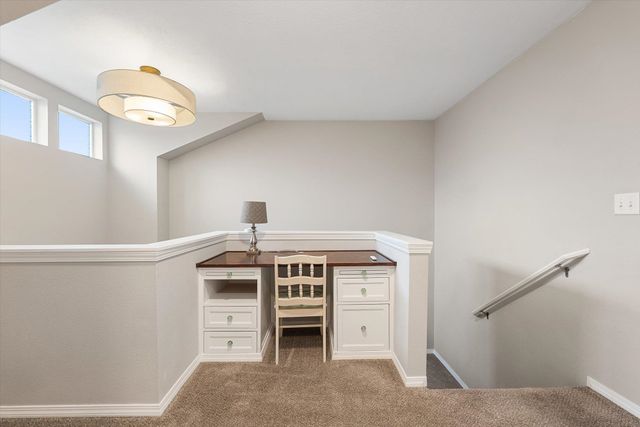 8607 N James Dr, Spokane, WA 99208