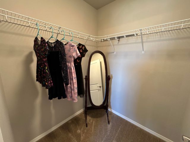 8607 N James Dr, Spokane, WA 99208