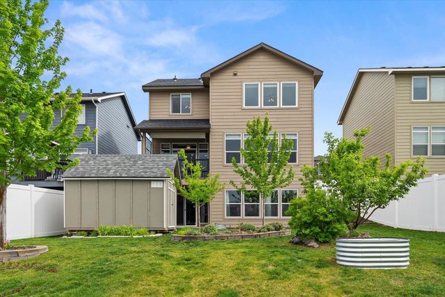 8607 N James Dr, Spokane, WA 99208