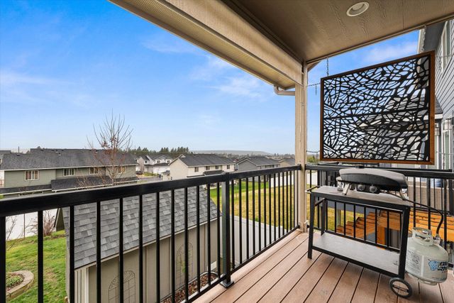 8607 N James Dr, Spokane, WA 99208