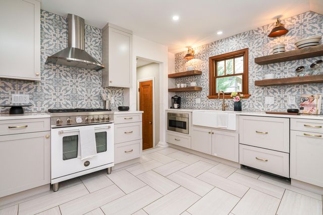 4381 Ingham Avenue, Columbus, OH 43214