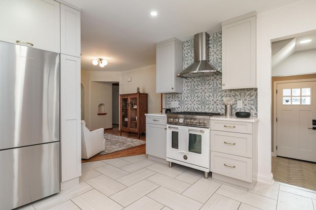 4381 Ingham Avenue, Columbus, OH 43214