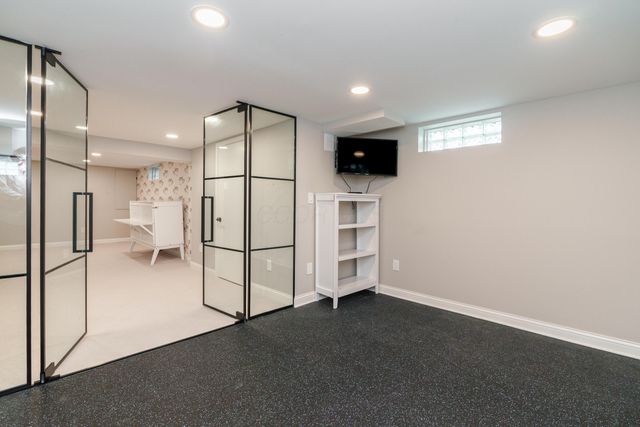 4381 Ingham Avenue, Columbus, OH 43214