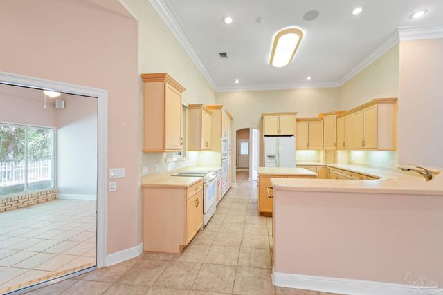 2739 Muirfield Dr, Navarre, FL 32566