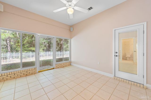 2739 Muirfield Dr, Navarre, FL 32566