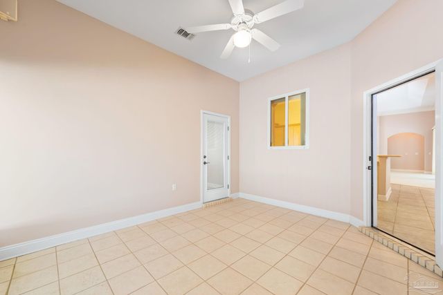 2739 Muirfield Dr, Navarre, FL 32566