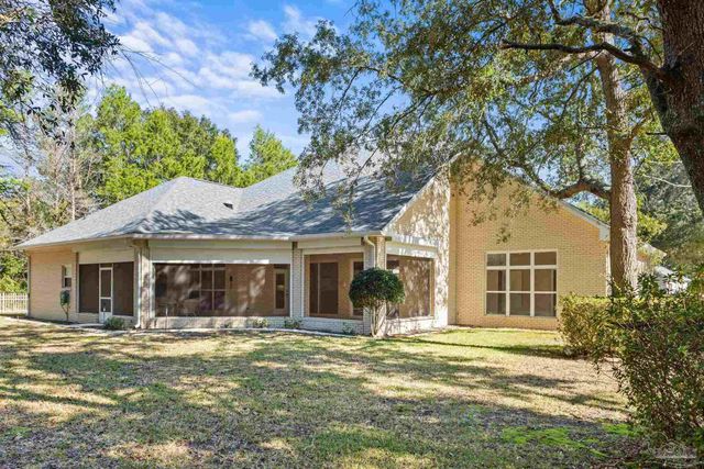 2739 Muirfield Dr, Navarre, FL 32566