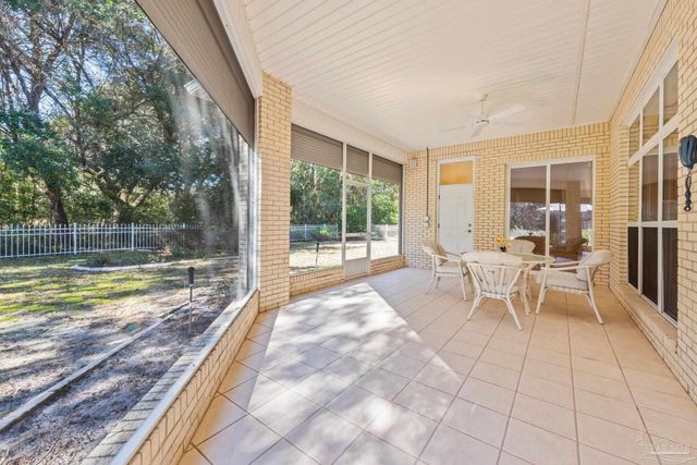 2739 Muirfield Dr, Navarre, FL 32566