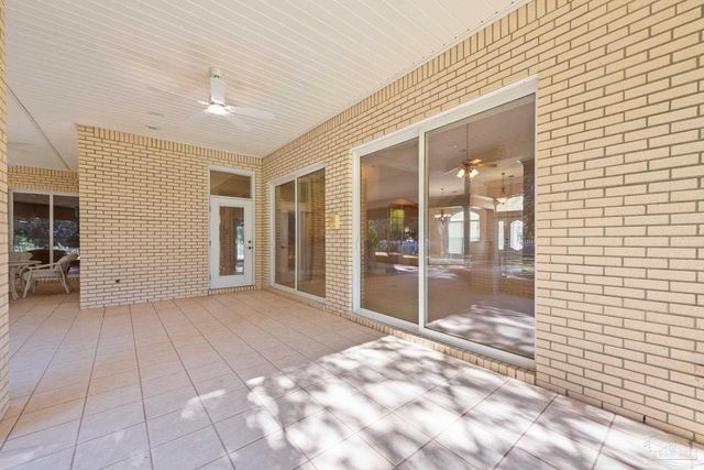 2739 Muirfield Dr, Navarre, FL 32566