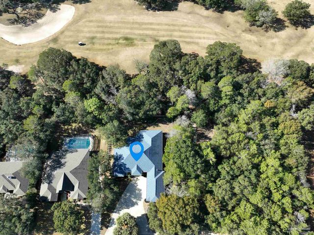 2739 Muirfield Dr, Navarre, FL 32566