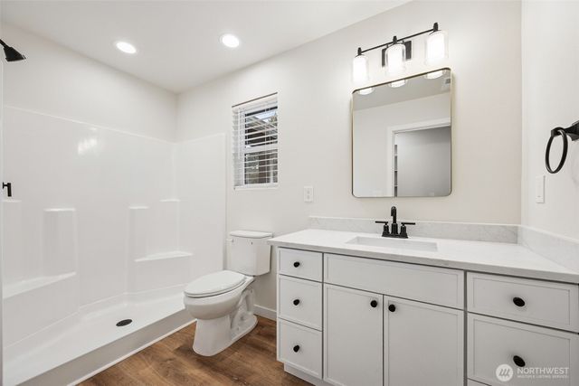 401 Pershing Avenue, Carbonado, WA 98323