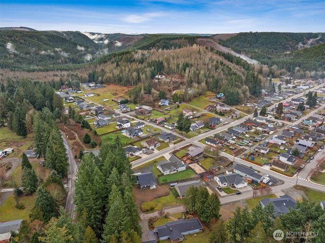 401 Pershing Avenue, Carbonado, WA 98323