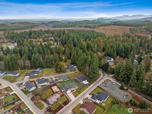 401 Pershing Avenue, Carbonado, WA 98323