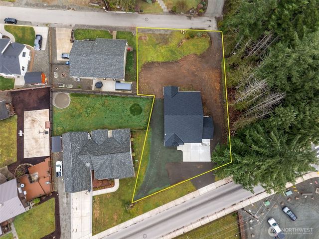 401 Pershing Avenue, Carbonado, WA 98323