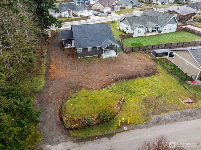 401 Pershing Avenue, Carbonado, WA 98323