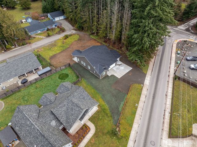 401 Pershing Avenue, Carbonado, WA 98323