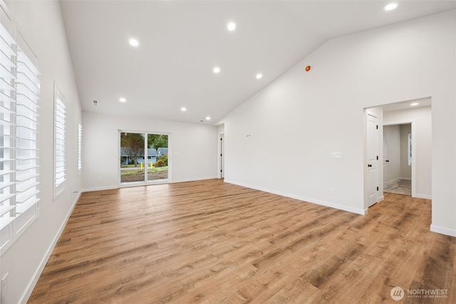 401 Pershing Avenue, Carbonado, WA 98323