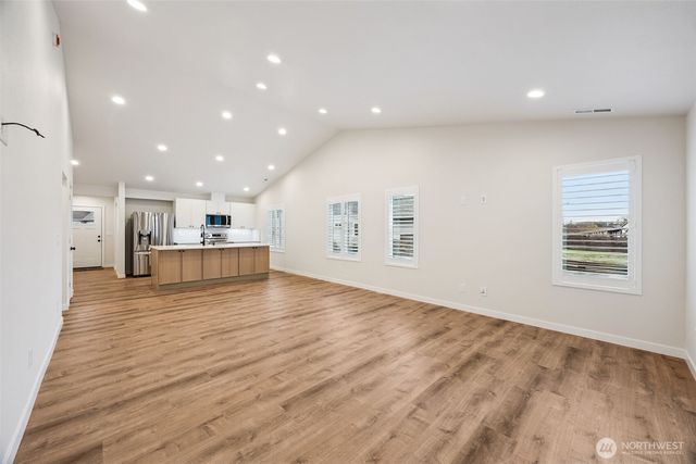 401 Pershing Avenue, Carbonado, WA 98323