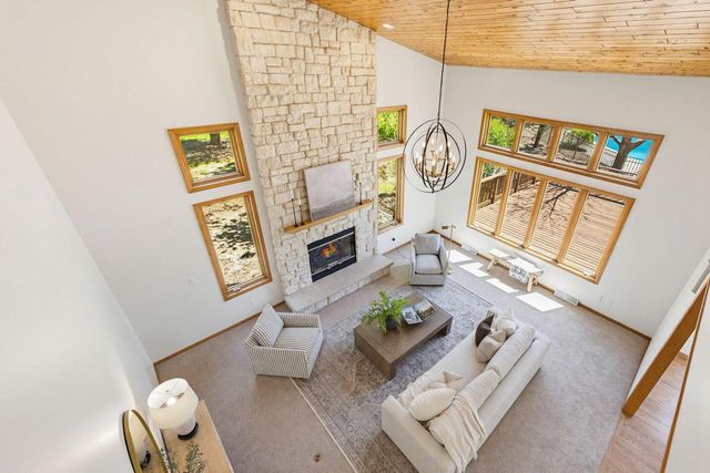 278 Mulberry DRIVE, Delafield, WI 53018