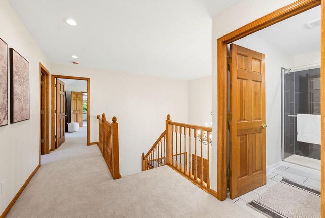 278 Mulberry DRIVE, Delafield, WI 53018