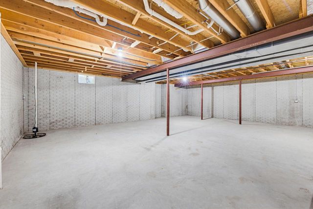 278 Mulberry DRIVE, Delafield, WI 53018