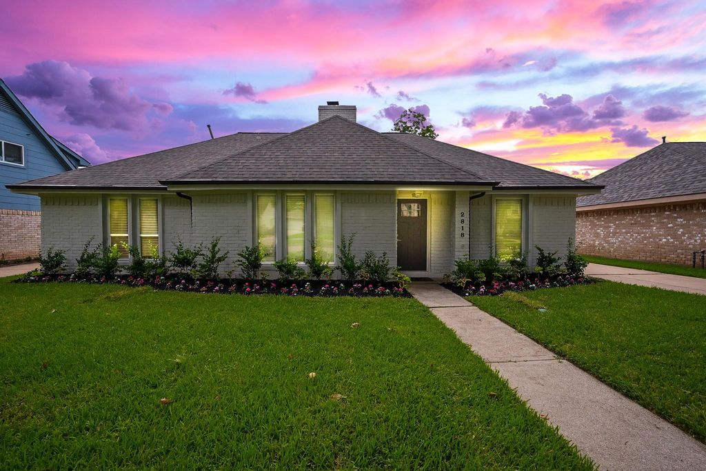 2818 Green Fields Drive, Sugar Land, TX 77479