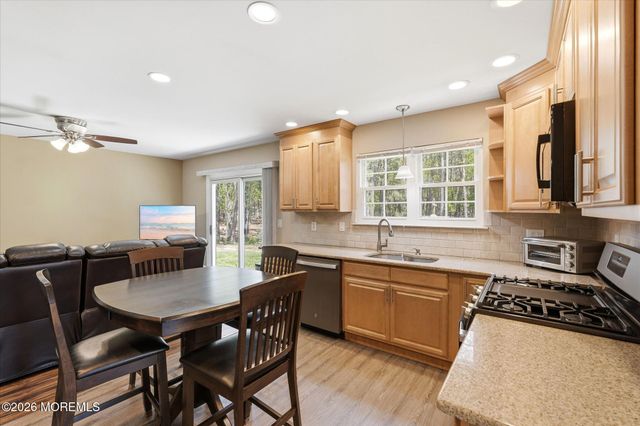 14 Abbey Court, Forked River, NJ 08731