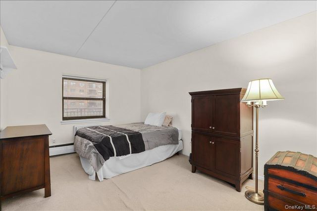 200 Diplomat Drive 3M, Mount Kisco, NY 10549