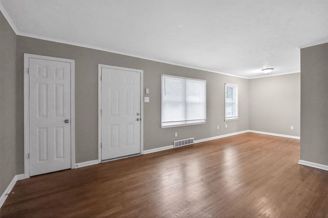 3047 S EDGEWARE RD, Memphis, TN 38118