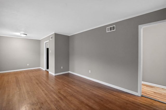 3047 S EDGEWARE RD, Memphis, TN 38118