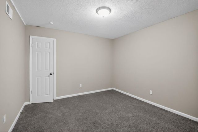 3047 S EDGEWARE RD, Memphis, TN 38118