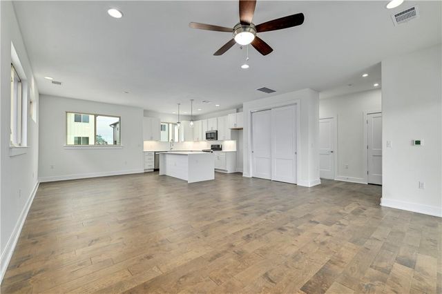 5315 La Crosse LN 8, Austin, TX 78739