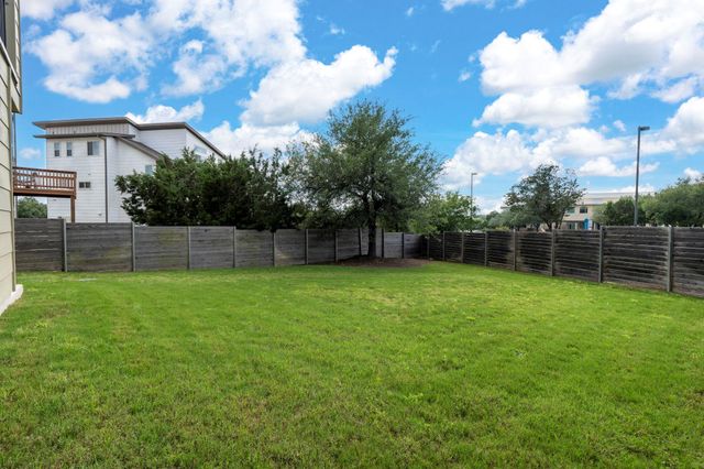 5315 La Crosse LN 8, Austin, TX 78739