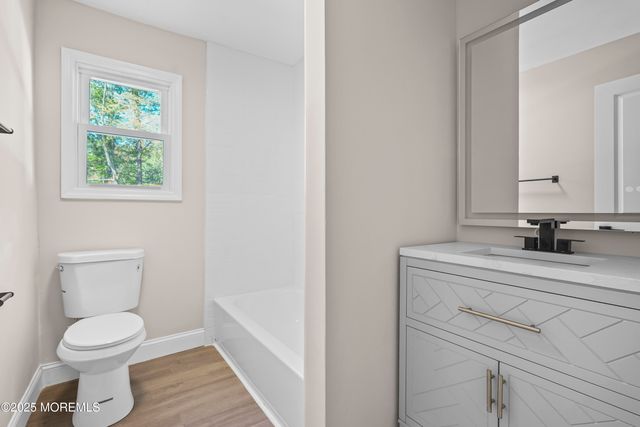 393 E Millstream Road, Cream Ridge, NJ 08514