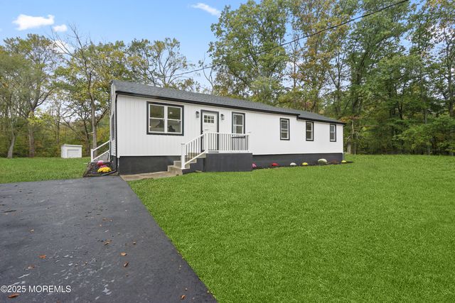 393 E Millstream Road, Cream Ridge, NJ 08514