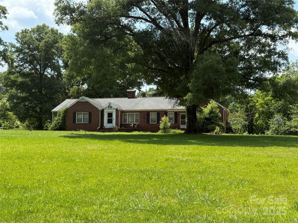 623 Neelys Creek Road, Rock Hill, SC 29730