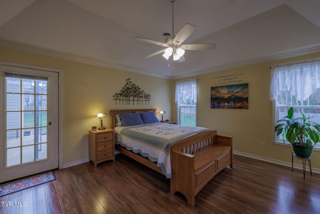 620 Glen Oaks Place, Johnson City, TN 37615