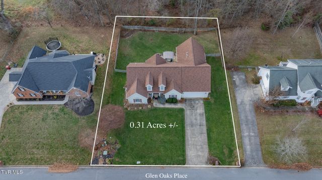 620 Glen Oaks Place, Johnson City, TN 37615
